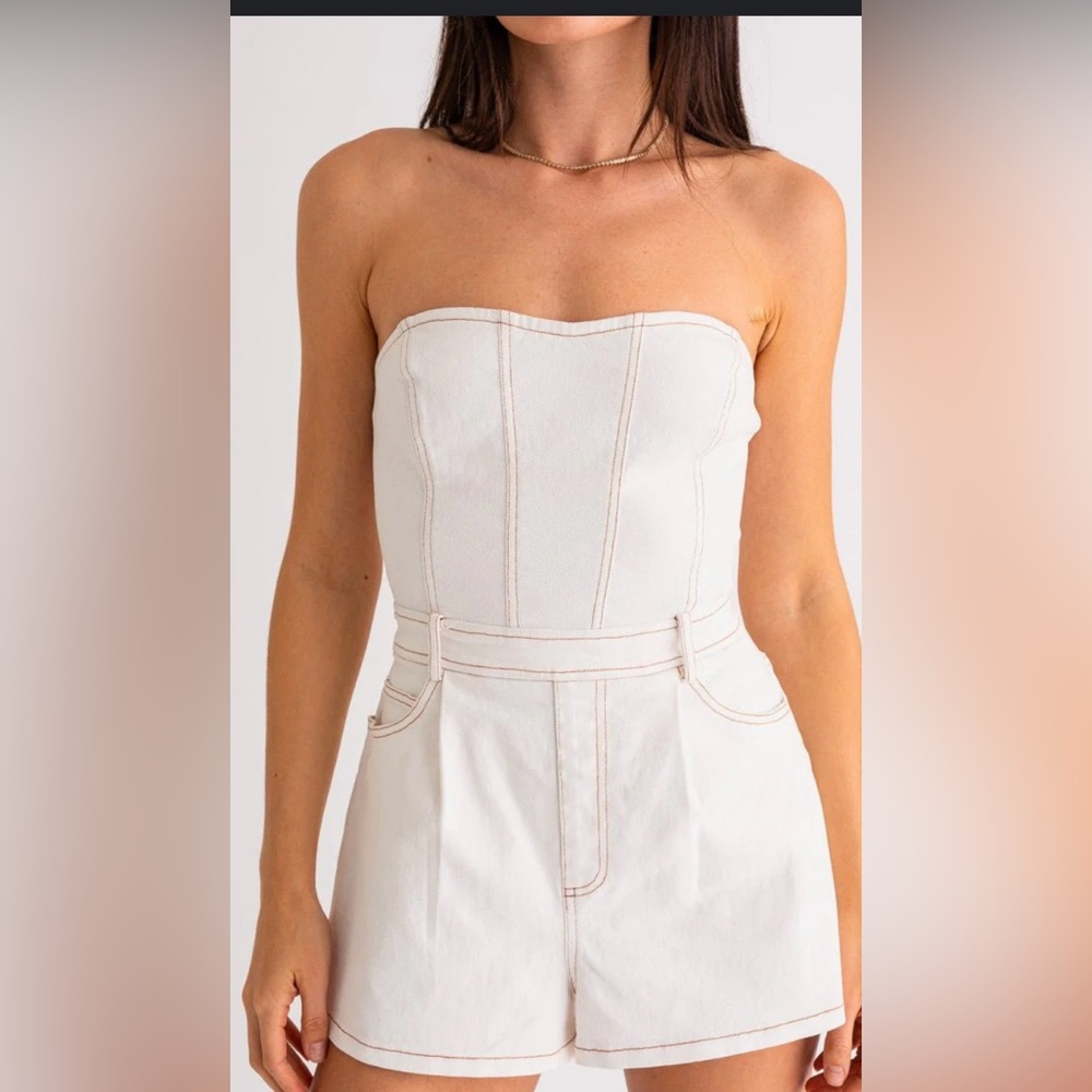 Le Lis collection strapless small white denim White Romper